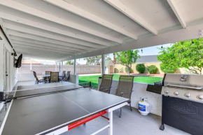 Glendale Home with Pool, Basketball and BBQ!
